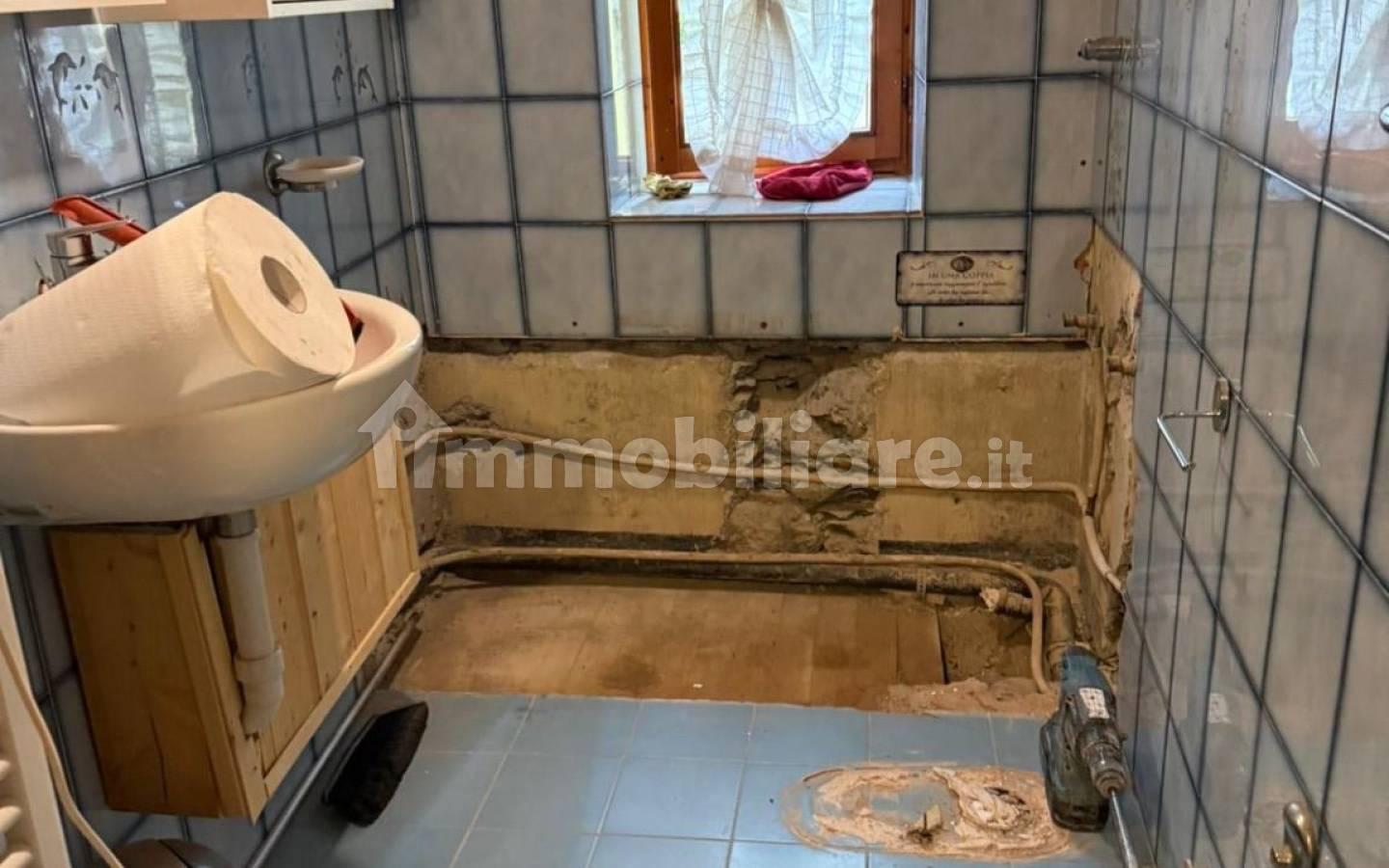 Bilocale via Corti 14, Centro, Campodolcino