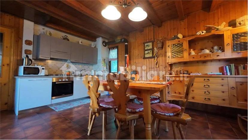Terratetto unifamiliare 102 m², buono stato, Centro, Charvensod — foto 9 di 34