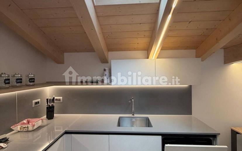 Quadrilocale ottimo stato, Besenello