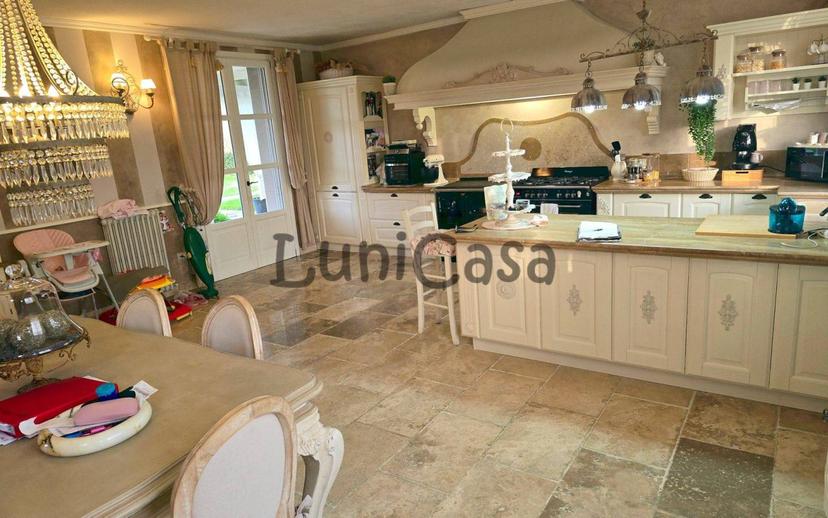 Villa bifamiliare via delle Piscine, Centro, Villafranca in Lunigiana — foto 7 di 62