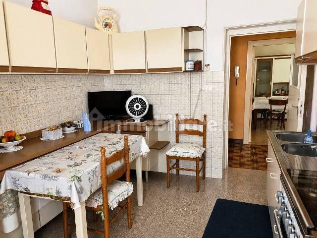 Trilocale buono stato, secondo piano, Bisceglie — foto 7 di 8
