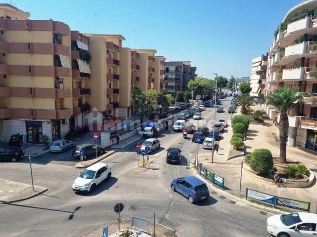 Trilocale buono stato, secondo piano, Bisceglie — foto 3 di 8