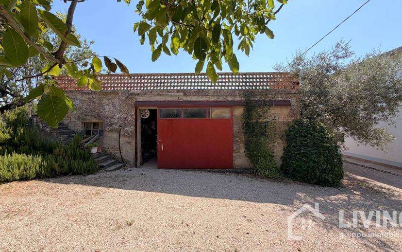 Casale Contrada Paterno 19, Loreto Aprutino — foto 43 di 48