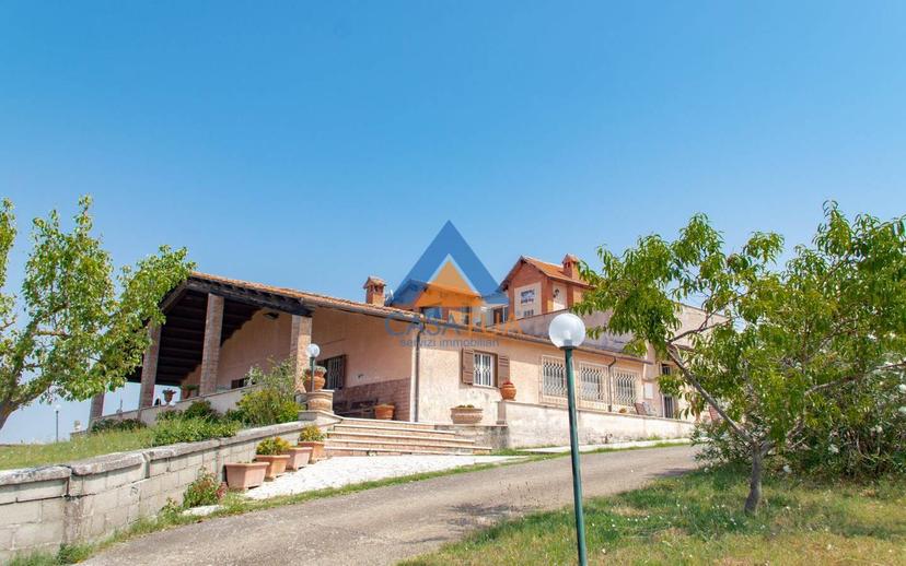 Casale via Pilli, Montecchio — foto 68 di 78