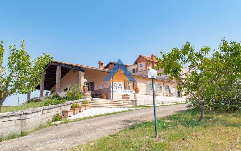 Casale via Pilli, Montecchio — foto 47 di 78