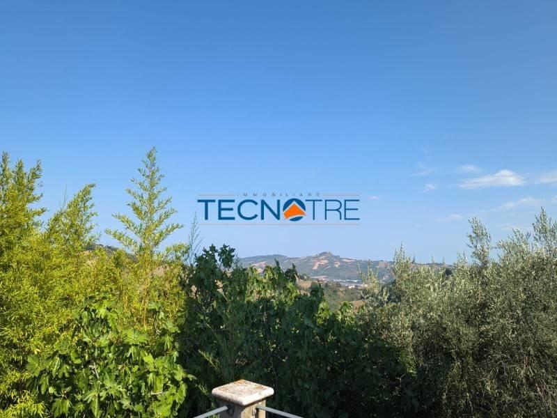 Villa plurifamiliare Contrada Pagliare 2, Monsampolo del Tronto — foto 2 di 12