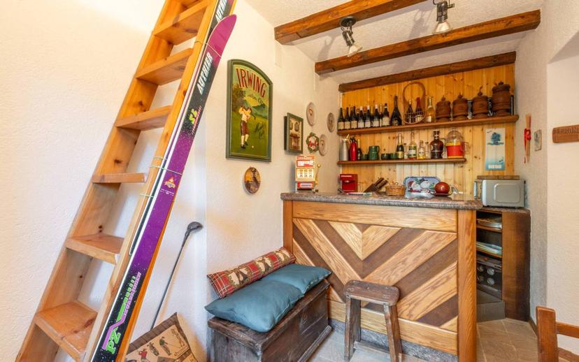 Trilocale Strada del Plan Gorret 7, Centro, Courmayeur — foto 3 di 14