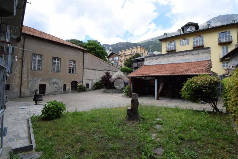 Terratetto plurifamiliare via Chanoux, Centro, Saint-Vincent — foto 19 di 40