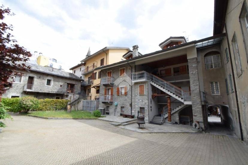 Terratetto plurifamiliare via Chanoux, Centro, Saint-Vincent — foto 30 di 40