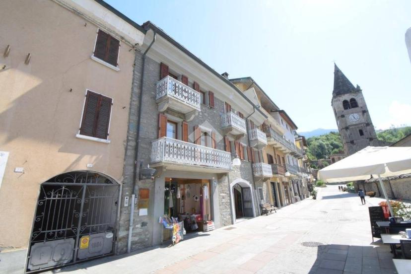 Terratetto plurifamiliare via Chanoux, Centro, Saint-Vincent — foto 10 di 40