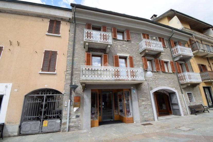 Terratetto plurifamiliare via Chanoux, Centro, Saint-Vincent — foto 15 di 40