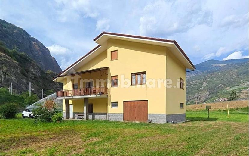 Villa unifamiliare Località Oley, Oley, Montjovet