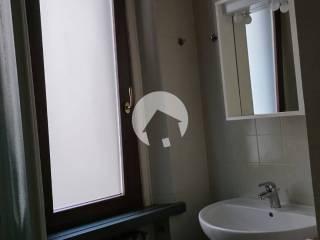 Bilocale ottimo stato, primo piano, Centro Storico, Reggio Emilia — foto 8 di 9
