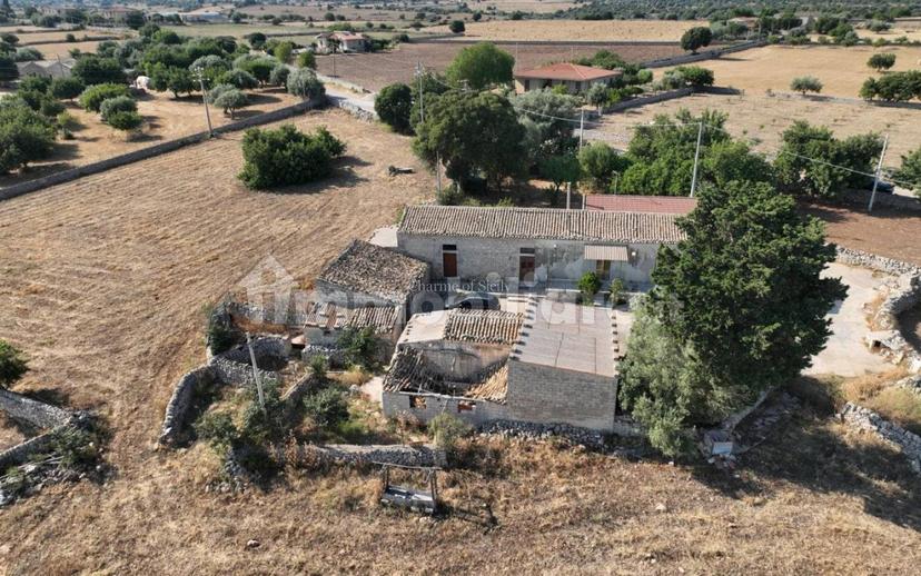 Terratetto unifamiliare Contrada Commaldo Superiore, Cannizzara, Modica