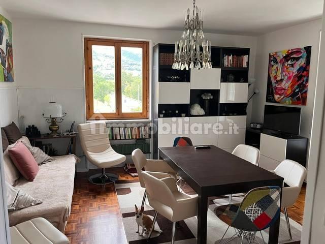 Trilocale frazione Chez Sentin 12, Gignod — foto 2 di 33