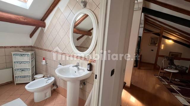 Trilocale frazione Chez Sentin 12, Gignod — foto 12 di 33