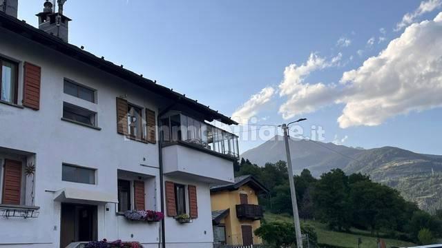 Trilocale frazione Chez Sentin 12, Gignod