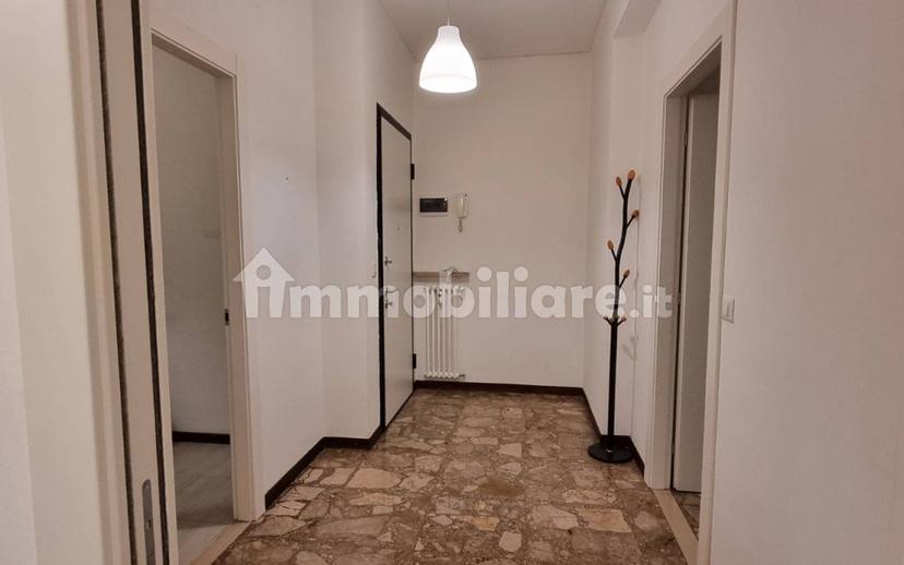 Stanza singola Strada Antonio Zarotto 30B, Parma