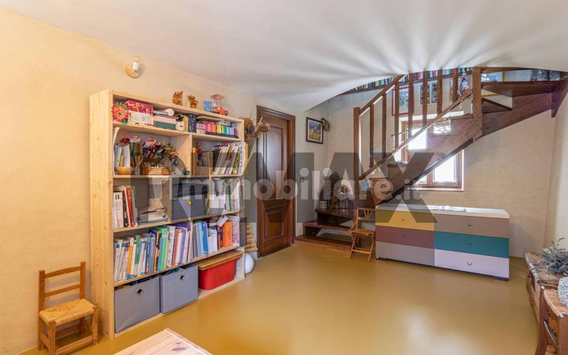 Terratetto unifamiliare 168 m², ottimo stato, Zubiena — foto 32 di 42