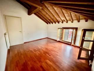Mansarda ottimo stato, 47 m², Centro, Sant'Ilario d'Enza — foto 6 di 13