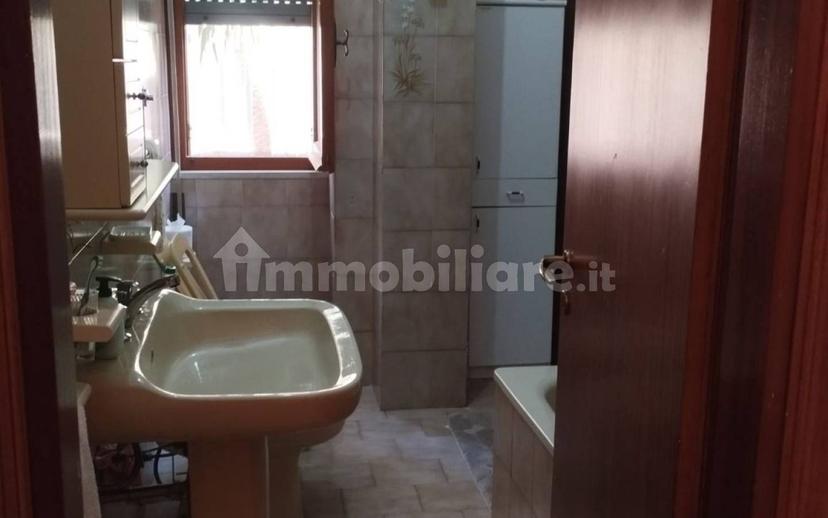 Trilocale viale della Pace, Bianco — foto 5 di 11