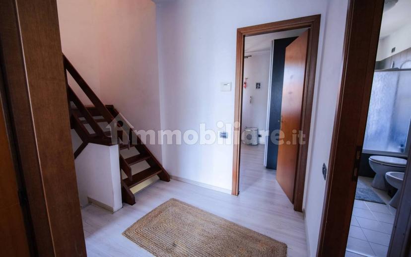 Villa a schiera via Aldo Moro 5, Centro, Imbersago