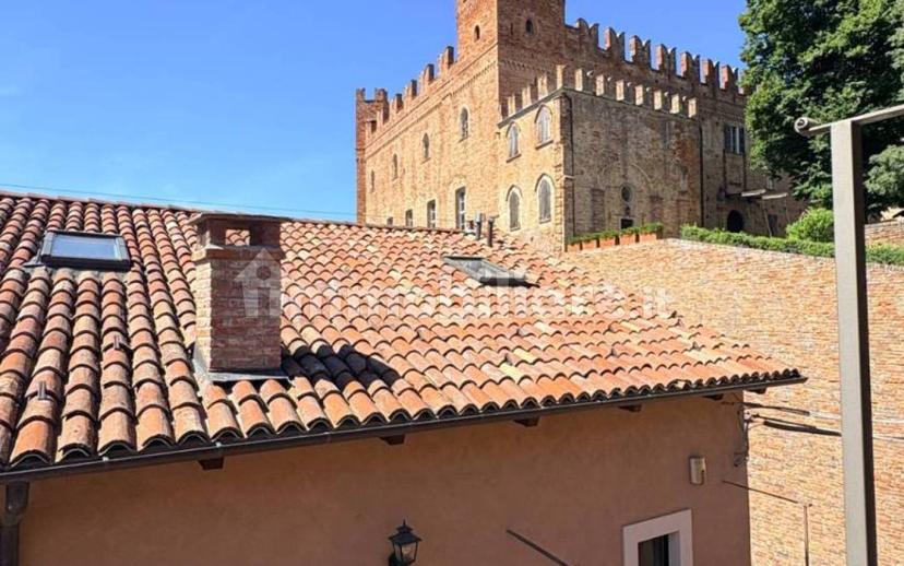 Terratetto unifamiliare piazza Castello 1, Montemagno — foto 2 di 43
