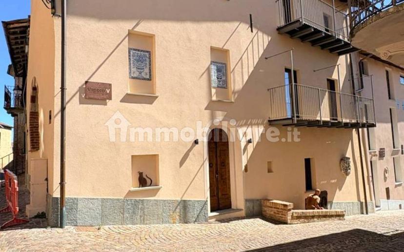 Terratetto unifamiliare piazza Castello 1, Montemagno — foto 4 di 43