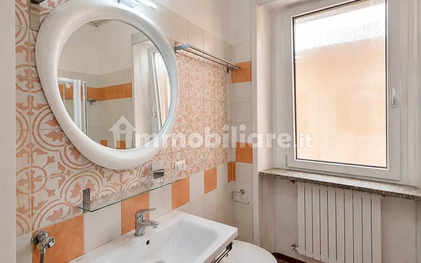 Bilocale via Genova 27, Casorate Sempione — foto 4 di 17