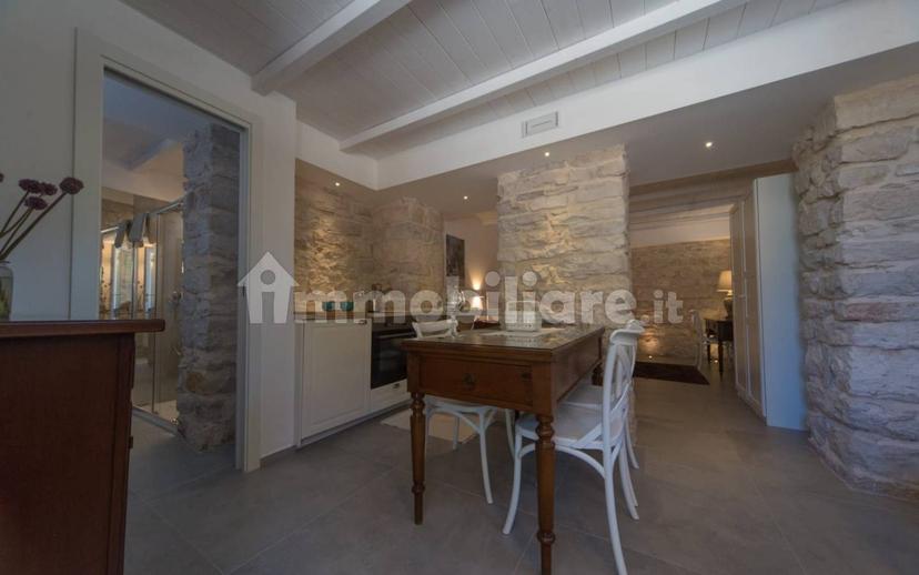 Appartamento in villa via Grado 19, Trani