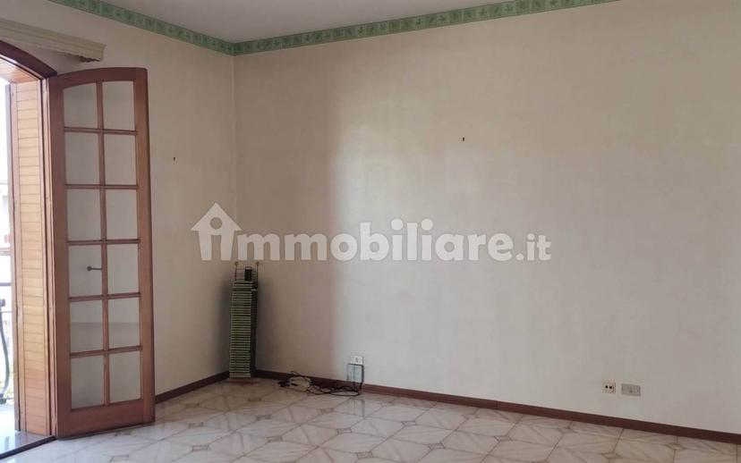 Trilocale via Dante Aligheri, Centro, Aci Sant'Antonio — foto 6 di 16