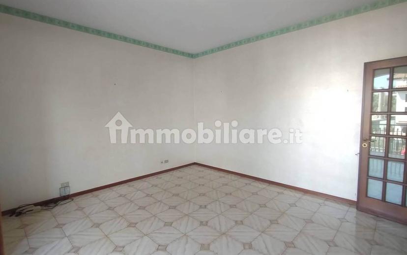 Trilocale via Dante Aligheri, Centro, Aci Sant'Antonio — foto 9 di 16