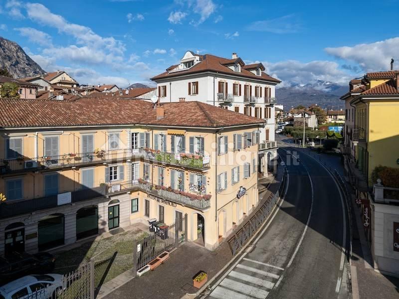 Trilocale piazza Dante Alighieri, Centro, Baveno — foto 9 di 12