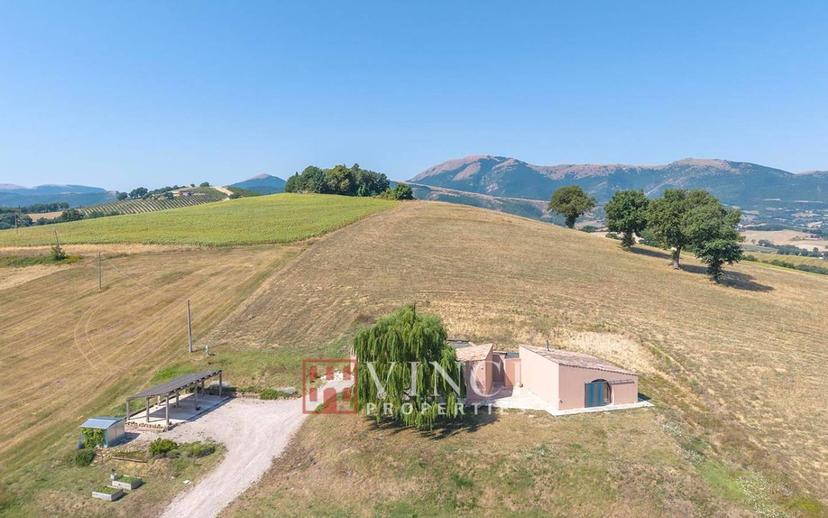 Villa unifamiliare, ottimo stato, 232 m², Camerino — foto 24 di 33