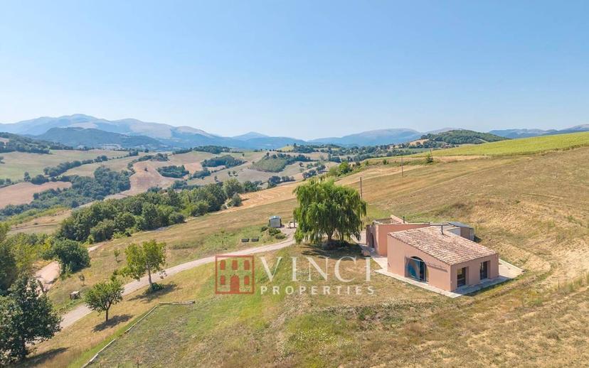 Villa unifamiliare, ottimo stato, 232 m², Camerino — foto 4 di 33
