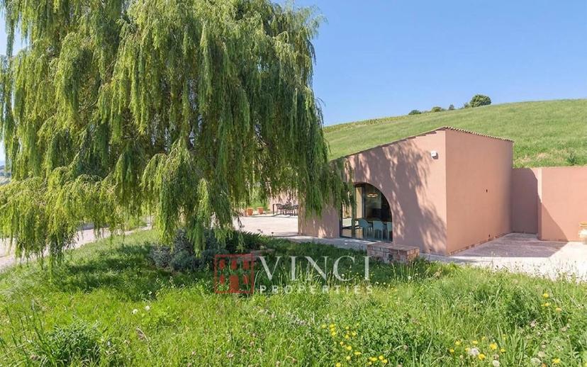 Villa unifamiliare, ottimo stato, 232 m², Camerino — foto 3 di 33