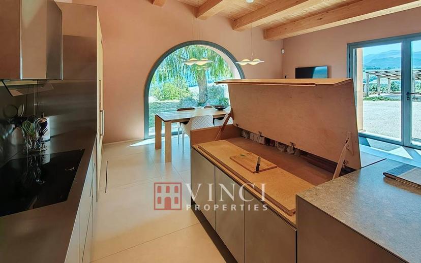 Villa unifamiliare, ottimo stato, 232 m², Camerino — foto 6 di 33