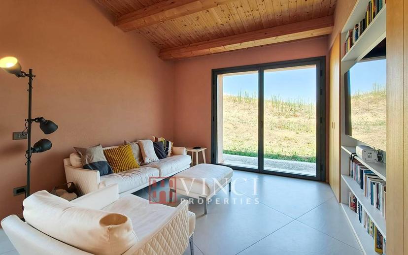 Villa unifamiliare, ottimo stato, 232 m², Camerino — foto 2 di 33