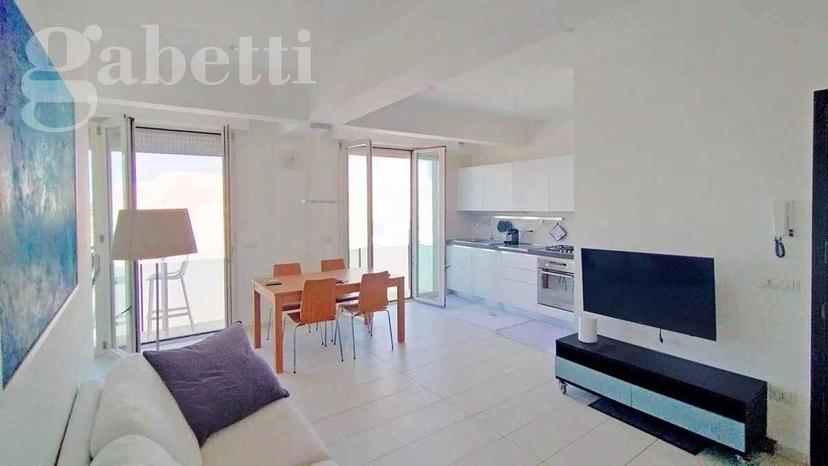 Attico 60 m² con balcone, Lungomare di Levante, Senigallia — foto 11 di 13