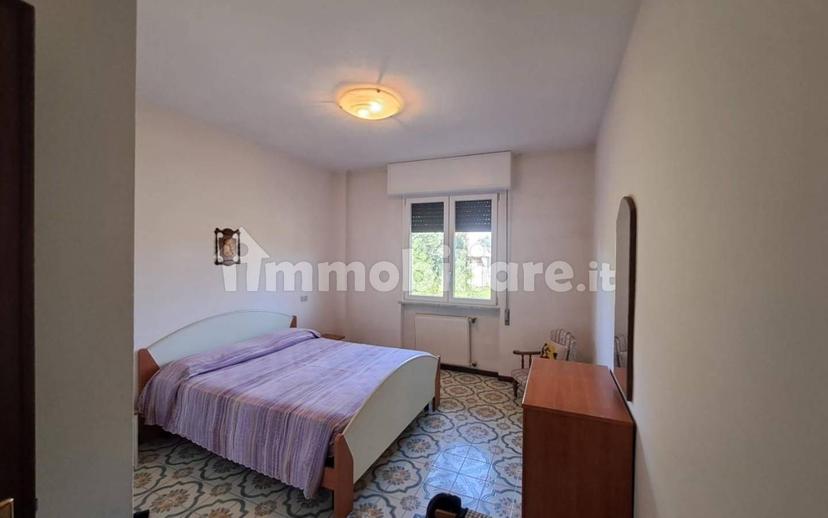 Quadrilocale buono stato, secondo piano, Marina di Massa Centro, Massa