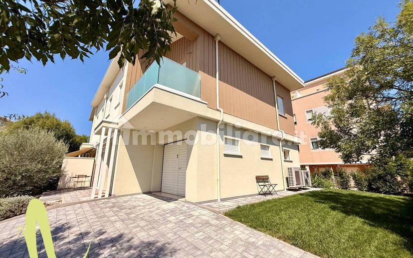 Villa bifamiliare via Caduti dell'11 Settembre 1A, Santa Teresa, Cesenatico — foto 12 di 36