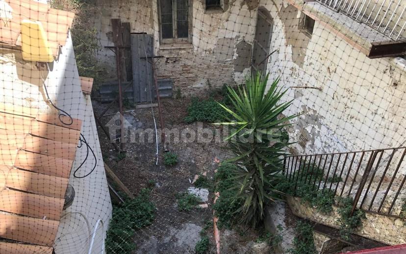 Villa unifamiliare via Giovanni Amendola 47, Centro, Lucera — foto 25 di 37