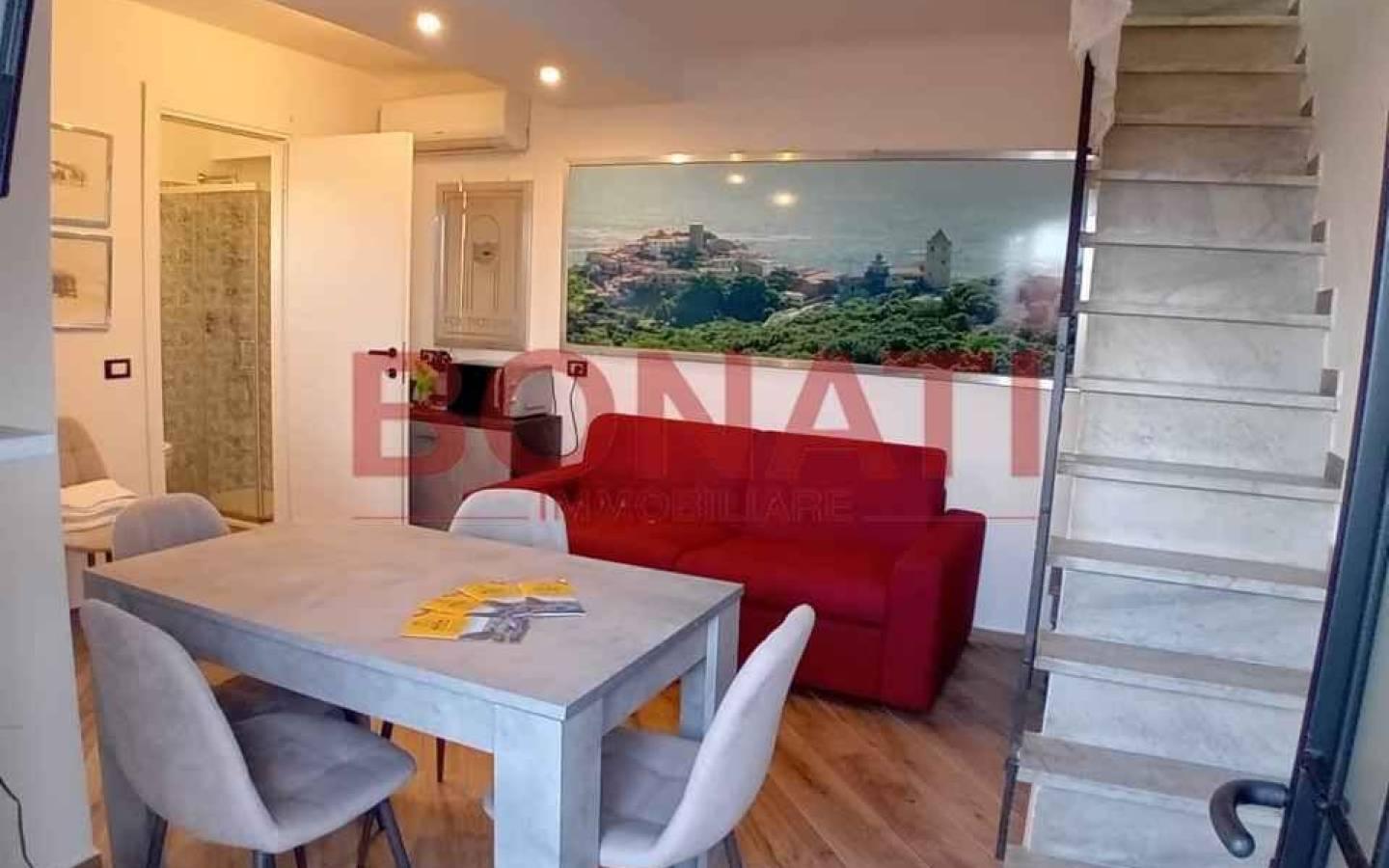 Trilocale ottimo stato, primo piano, Centro, Vezzano Ligure