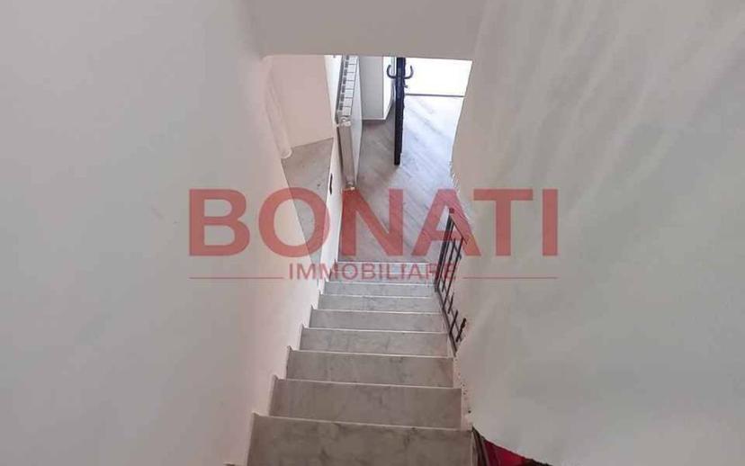 Trilocale ottimo stato, primo piano, Centro, Vezzano Ligure — foto 4 di 14