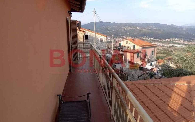 Trilocale ottimo stato, primo piano, Centro, Vezzano Ligure — foto 3 di 14