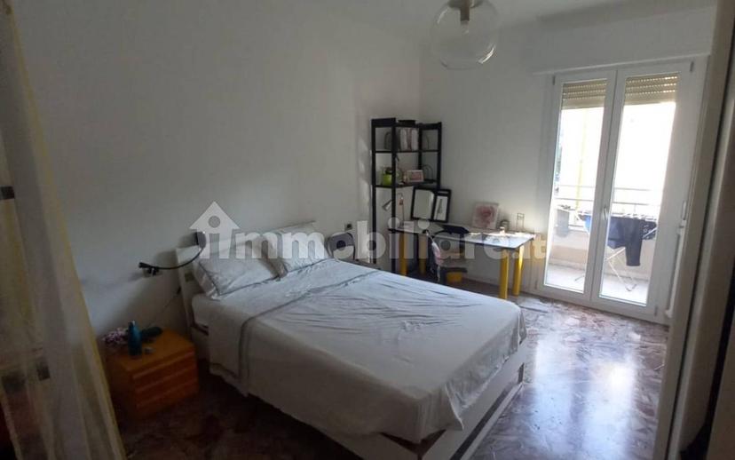 Stanza singola via Emilia Est 80, Parma
