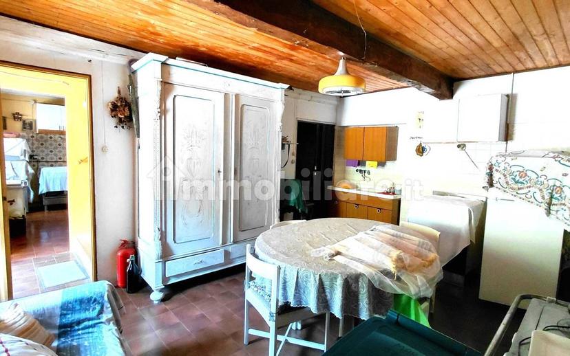 Terratetto plurifamiliare frazione Isola 21, Isola, Palanzano — foto 3 di 19