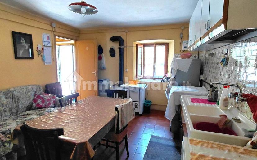 Terratetto plurifamiliare frazione Isola 21, Isola, Palanzano — foto 5 di 19