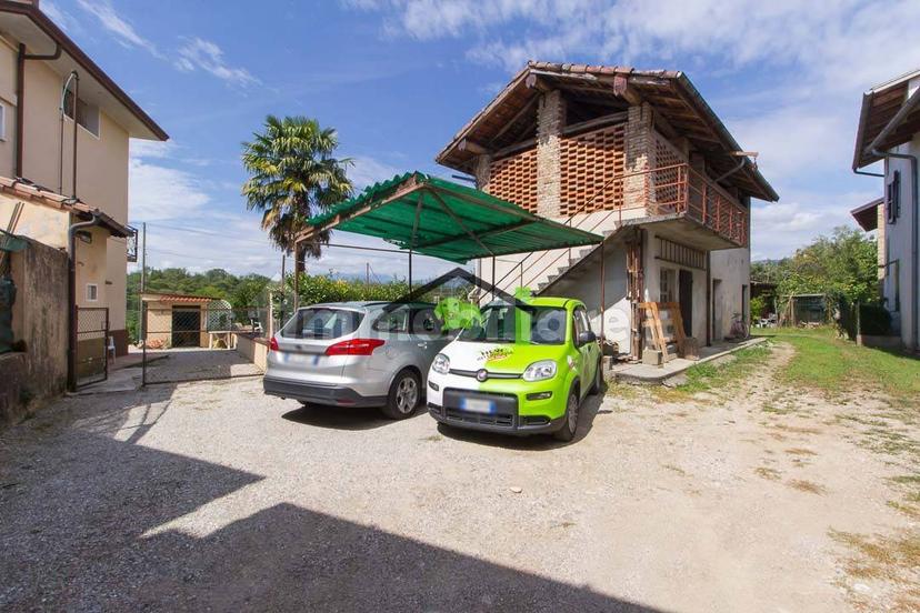 Villa unifamiliare via Roma 80, Valeriano, Pinzano al Tagliamento