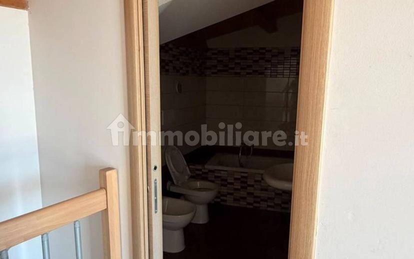 Quadrilocale via Roberto Nasuti 13, San Martino Bassa, Città Sant'Angelo — foto 3 di 13